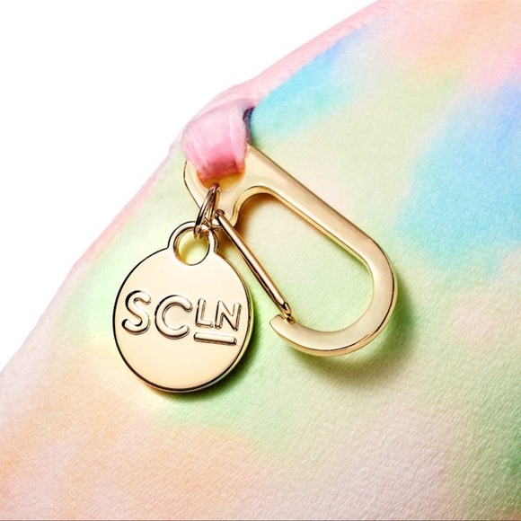 Stoney clover lane x target travel pillow - Picture 3 of 4